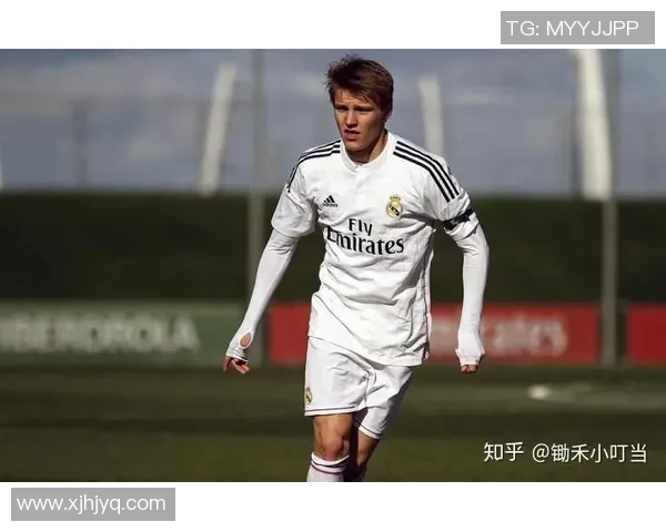 足球一号球星震撼时刻集锦精彩瞬间展现超凡技术与无敌实力 足球一号球星震撼时刻集锦精彩瞬间展现超凡技术与无敌实力