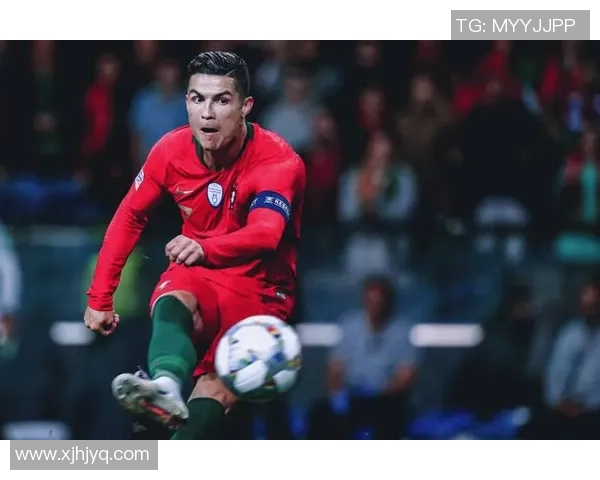 足球历史地位分档解析：从传奇巨星到时代领袖的评定标准与影响力